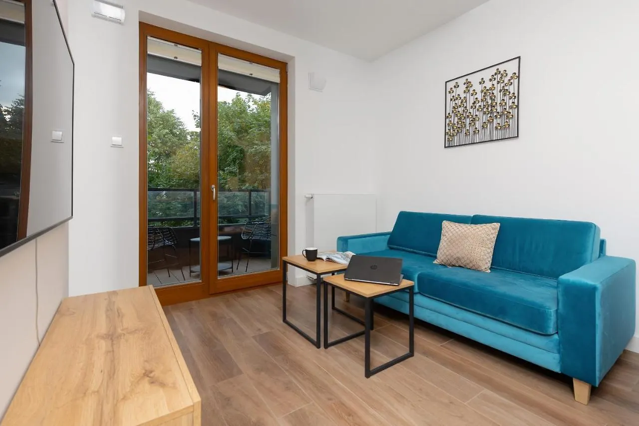 Śródmieście Warsaw Muranów Studio with Parking by Renters 0*,  Polska