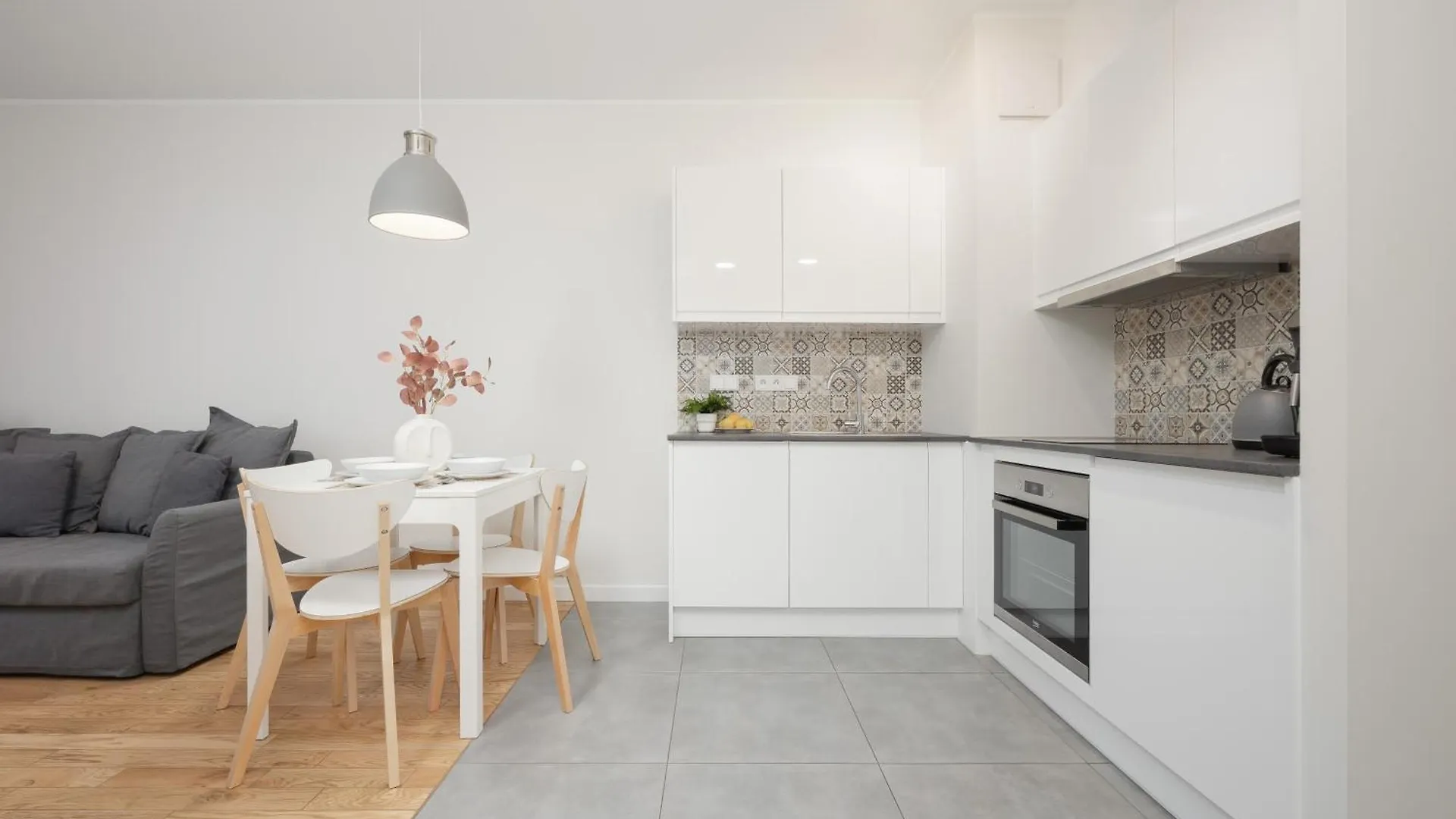 Srodmiescie Warsaw Muranow Apartments With Parking By Noclegi Renters