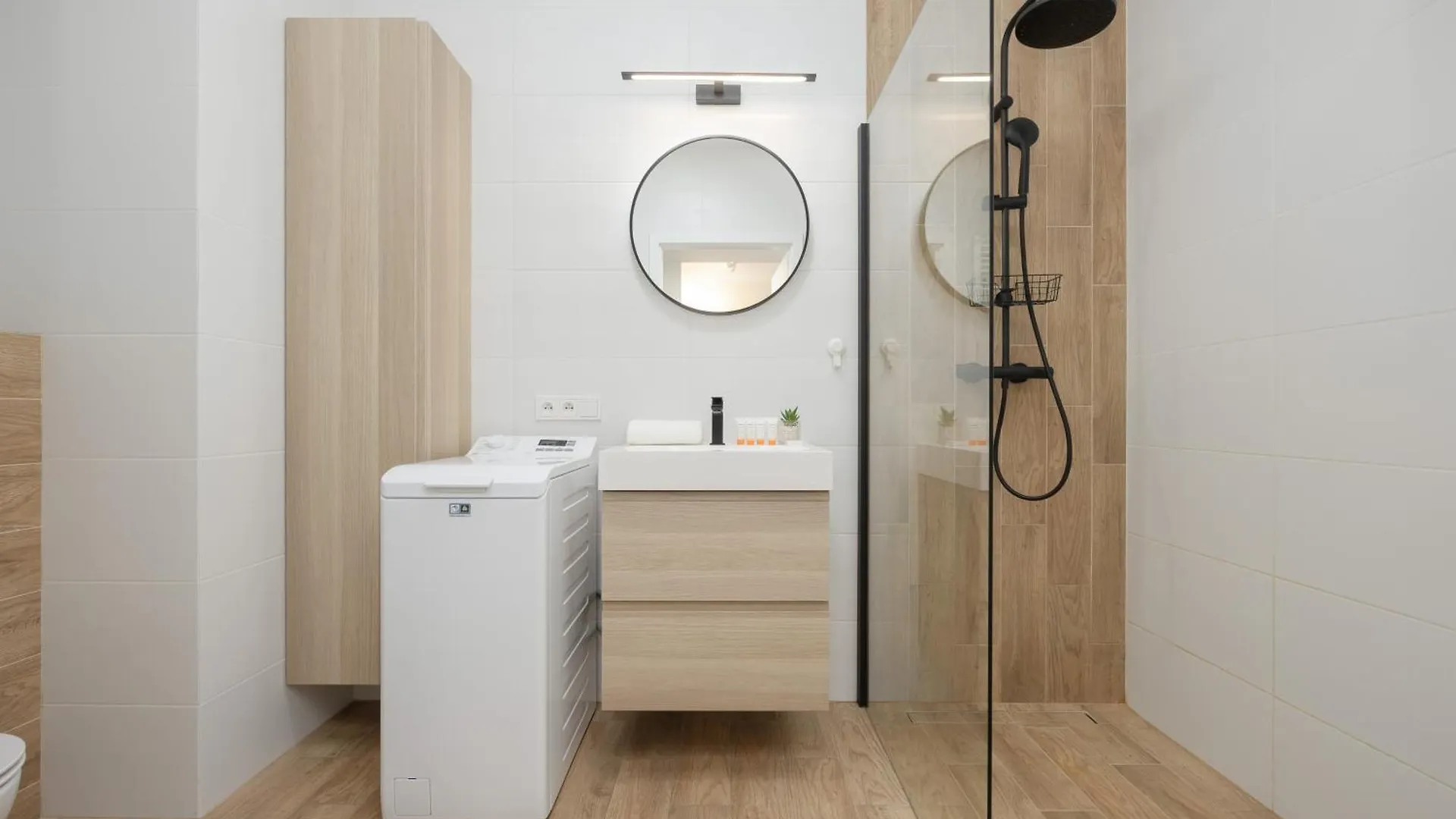 Srodmiescie Warsaw Muranow Apartments With Parking By Noclegi Renters 0*,